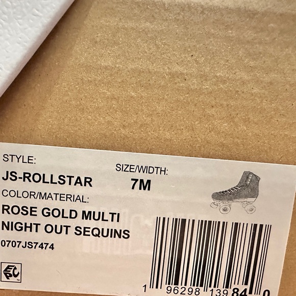 Jessica Simpson Rollstar Rose Gold Multi Sequin ‘Night Out’ Roller Skates - NIB - Picture 8 of 8